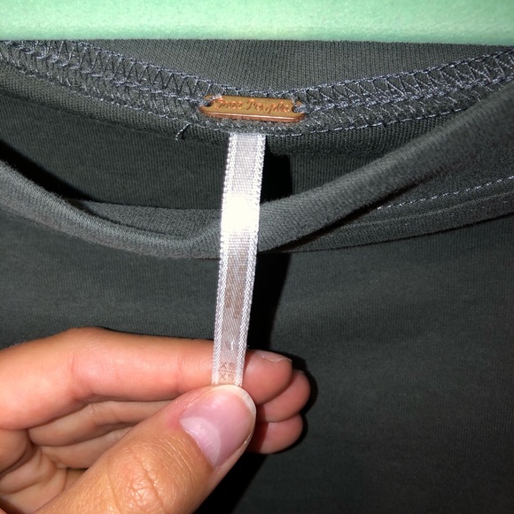 FREE PEOPLE Cropped Sweatshirt - Picture 3 of 4